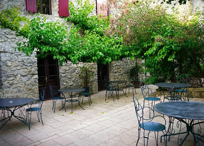 Hotel Mas De L'espaire 3*