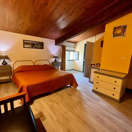 Mas De L'espaïre Hotel