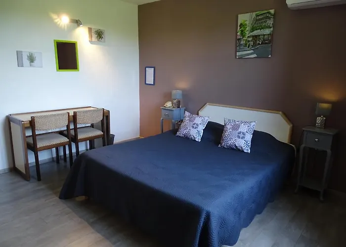 Hotel Mas De L'espaïre 3*